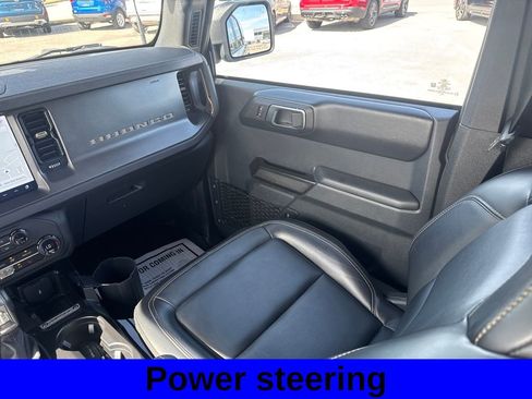 Used 2025 Ford Bronco Badlands AWD/4WD image 12