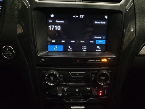 Used 2018 Ford Explorer XLT w/ Equipment Group 202A image 25