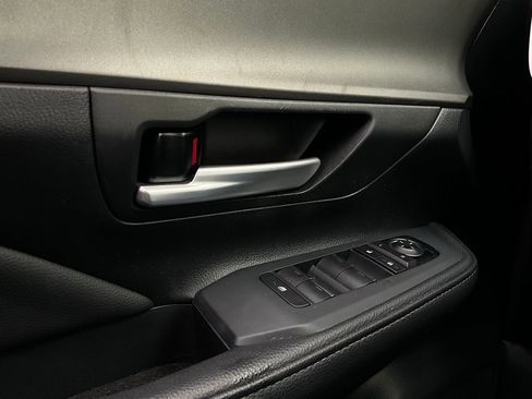 Used 2025 Toyota Grand Highlander XLE image 22