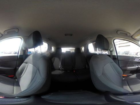 Used 2025 Kia Sportage LX image 41