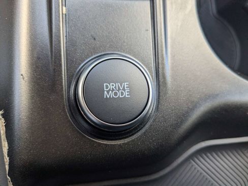 Used 2025 Ford Explorer Active w/ Active Comfort Package RWD image 30