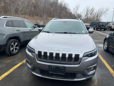Used 2019 Jeep Cherokee Limited AWD/4WD image 6