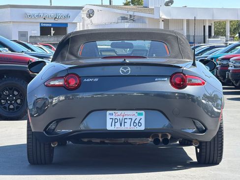 Used 2016 MAZDA MX-5 Miata Club RWD image 6