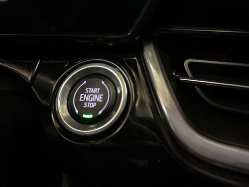 Used 2024 Chevrolet Trax RS w/ Sunroof Package image 39