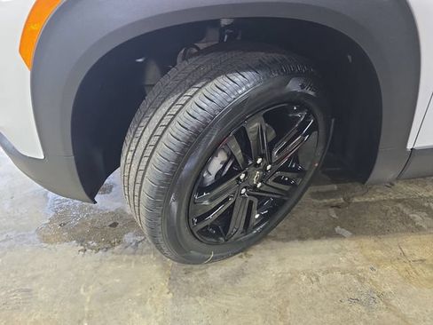 New 2026 Chevrolet TrailBlazer LT w/ Midnight Edition AWD/4WD image 30