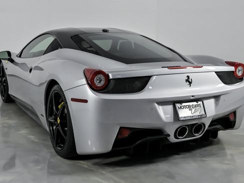 Used 2010 Ferrari 458 Italia image 10