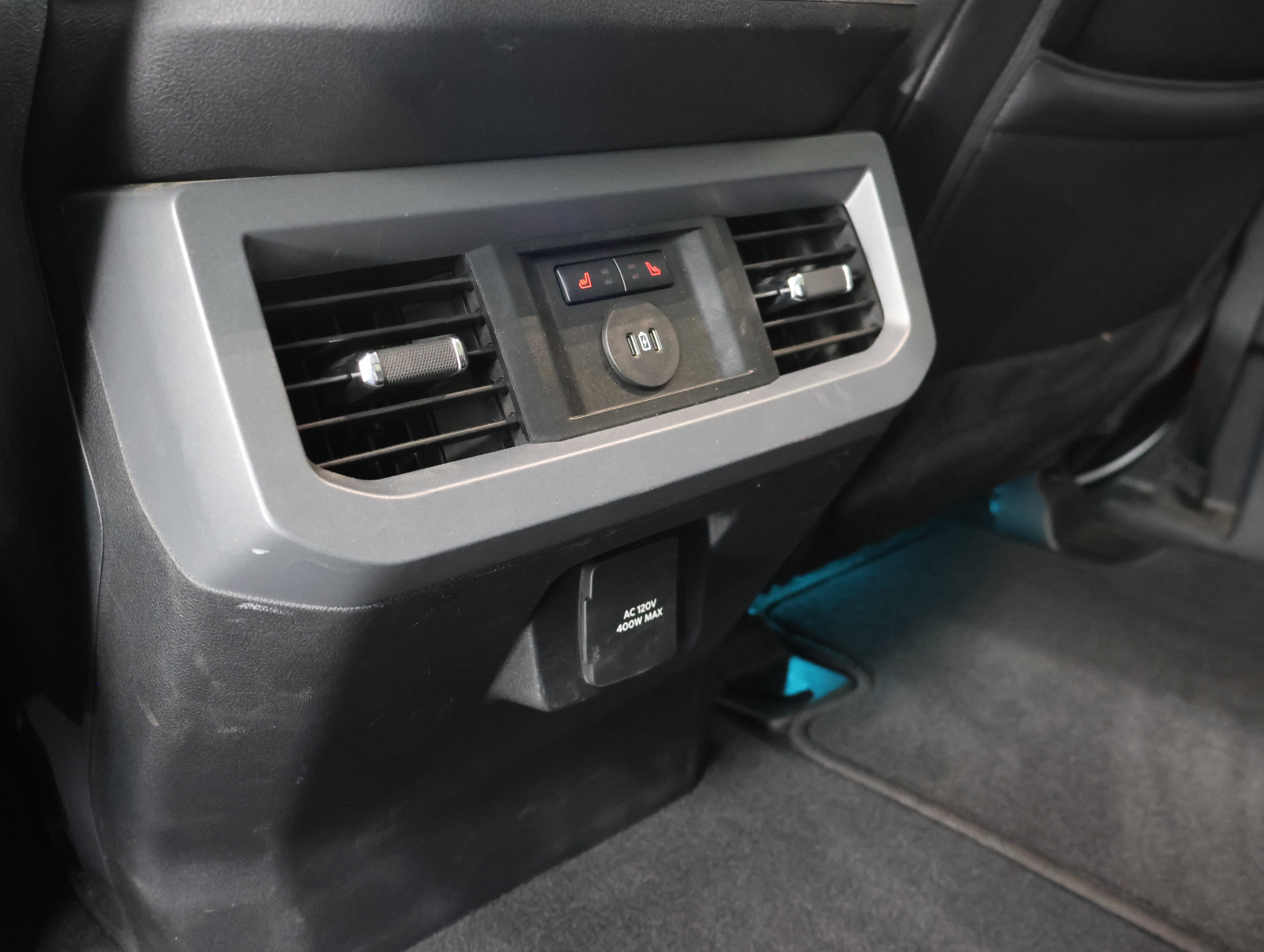 Used 2025 Ford F350 Lariat w/ Chrome Package AWD/4WD image 32