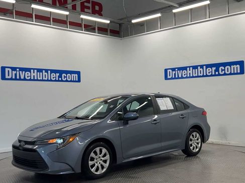Used 2025 Toyota Corolla LE FWD image 5