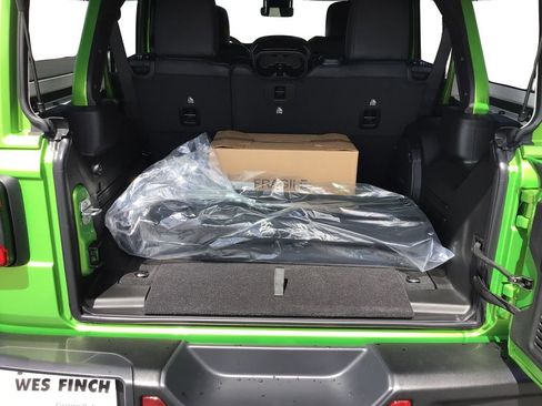 New 2025 Jeep Wrangler Unlimited Rubicon 392 AWD/4WD image 13