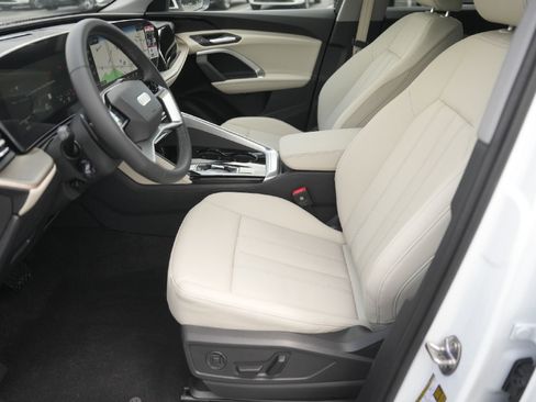 New 2025 Audi Q5 Premium image 7