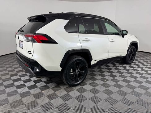 Used 2021 Toyota RAV4 XSE w/ Carpet Mat Package (TMS) AWD/4WD image 3