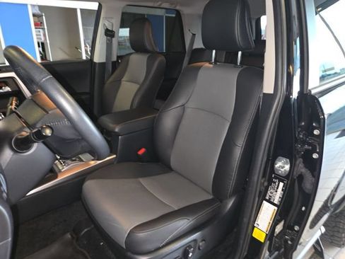 Used 2023 Toyota 4Runner SR5 Premium w/ Moonroof Package AWD/4WD image 11