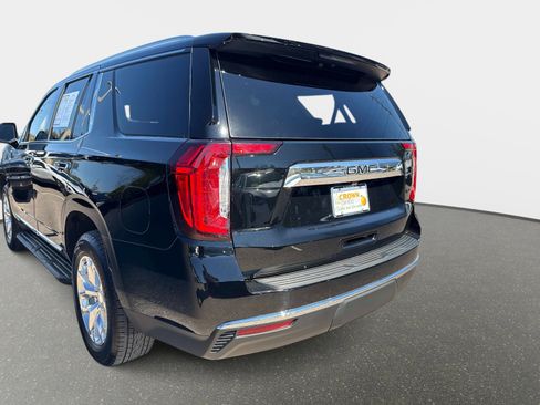 Used 2022 GMC Yukon SLT w/ SLT Luxury Package image 10