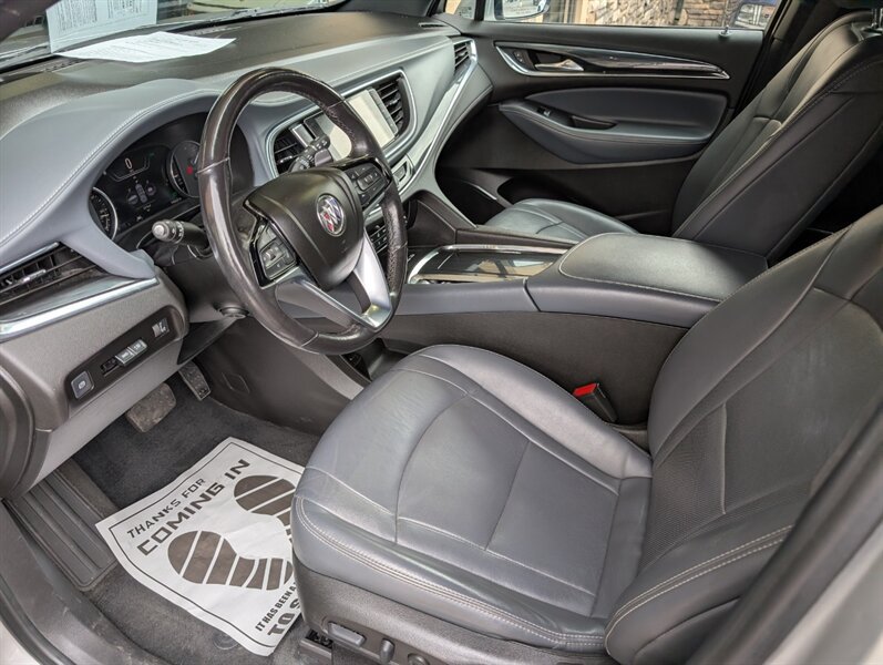 Used 2022 Buick Enclave Premium AWD/4WD image 2