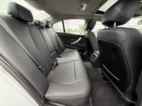Used 2014 BMW 320i xDrive Sedan image 27
