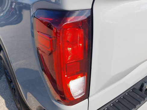 Used 2024 GMC Sierra 1500 Elevation AWD/4WD image 34