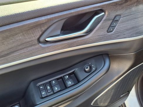 Used 2024 Jeep Grand Cherokee Limited 4xe AWD/4WD image 19