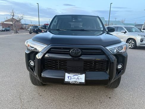 Used 2022 Toyota 4Runner SR5 image 3
