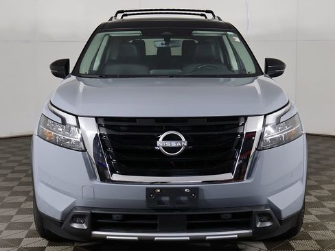 Used 2024 Nissan Pathfinder SL w/ SL Premium Package AWD/4WD image 14