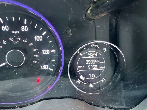 Used 2018 Honda HR-V EX image 15