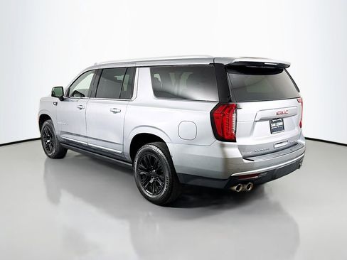 Used 2024 GMC Yukon XL Denali image 5