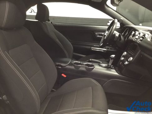 Used 2017 Ford Mustang Convertible image 37