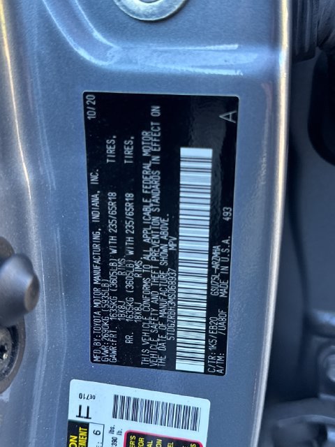 Used 2021 Toyota Highlander XLE AWD/4WD image 29