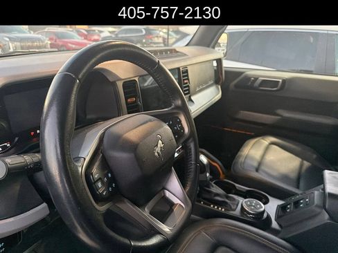 Used 2023 Ford Bronco Badlands w/ Sasquatch Package AWD/4WD image 5