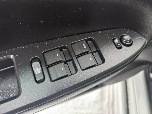 Used 2012 Chevrolet Impala LT image 12