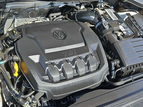 Used 2022 Volkswagen Tiguan S image 14