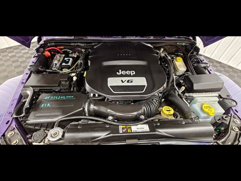 Used 2016 Jeep Wrangler Unlimited Sahara AWD/4WD image 41