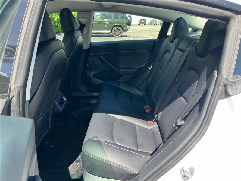 Used 2023 Tesla Model 3 Standard Range RWD image 7