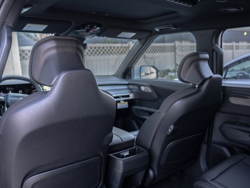 New 2027 Kia Telluride S image 50