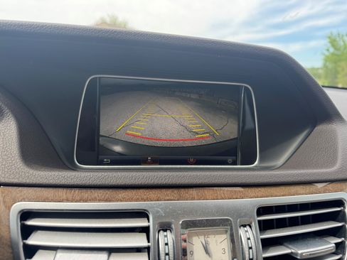 Used 2016 Mercedes-Benz E 350 Sedan image 15