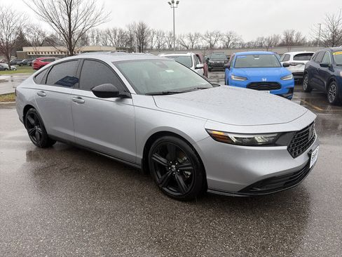 Certified 2023 Honda Accord Sport image 3