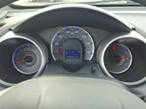 Used 2013 Honda Fit image 13