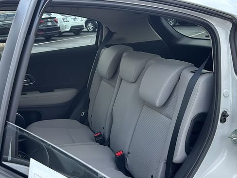 Used 2021 Honda HR-V EX image 27