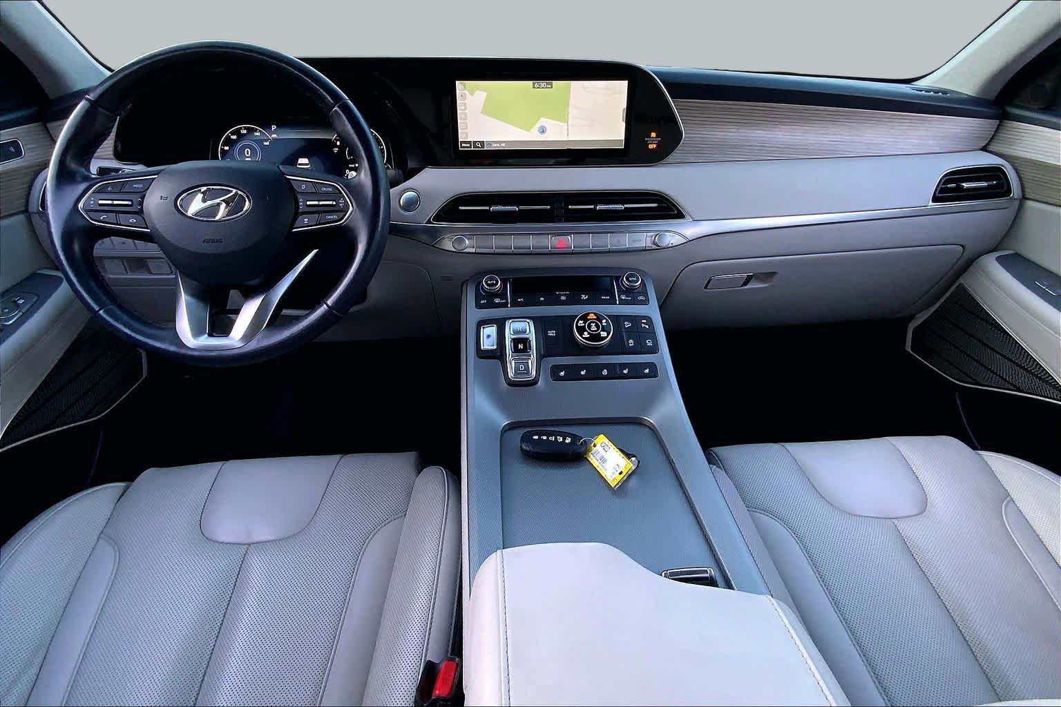 Used 2022 Hyundai Palisade Limited AWD/4WD image 16