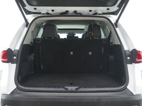 Used 2025 Toyota Grand Highlander AWD image 17