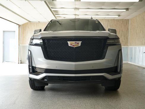 Used 2023 Cadillac Escalade Sport w/ Touring Package AWD/4WD image 2