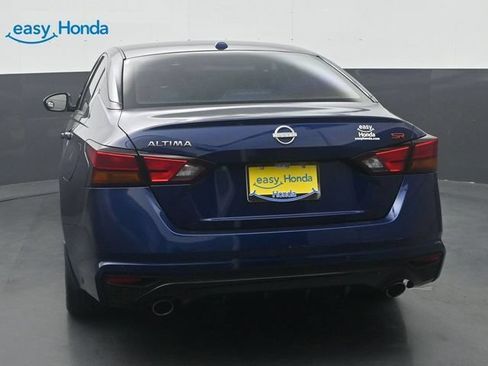 Used 2024 Nissan Altima 2.5 SR FWD image 6