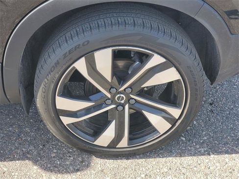 Certified 2023 Volvo XC40 B5 Plus w/ Driver Assist Package image 7