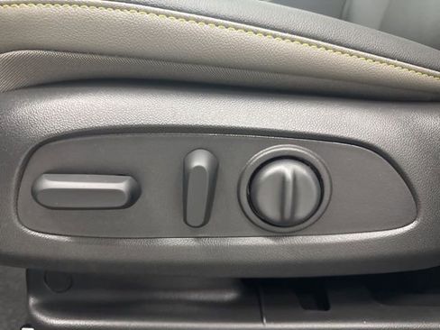 New 2026 Chevrolet Trax ACTIV w/ Sunroof Package image 10