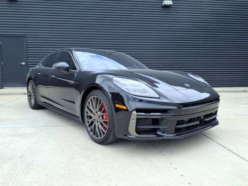 Certified 2026 Porsche Panamera Turbo AWD/4WD image 8