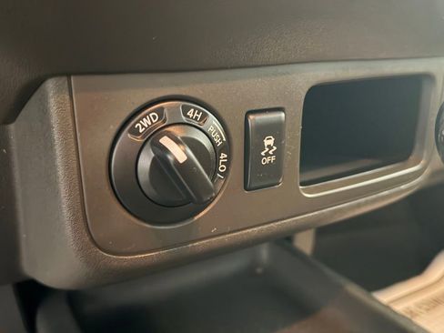 Used 2012 Nissan Xterra S w/ Value Package image 18