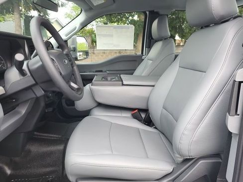 New 2026 Ford F250 XL w/ XL Chrome Package image 12