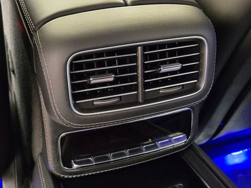 Used 2021 Mercedes-Benz Maybach GLS 600 4MATIC image 22