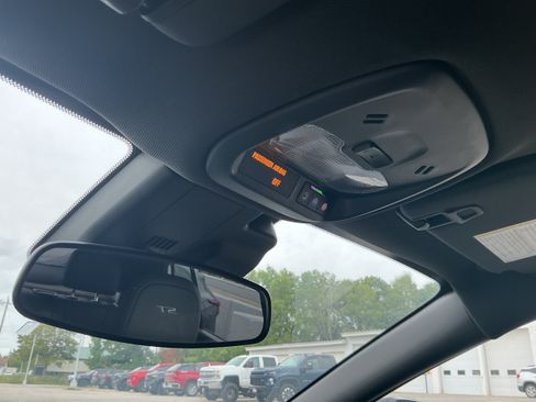 Certified 2024 Buick Envista Sport Touring w/ Convenience I Package FWD image 9