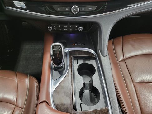 Used 2018 Buick Enclave Avenir w/ Avenir Technology Package image 16