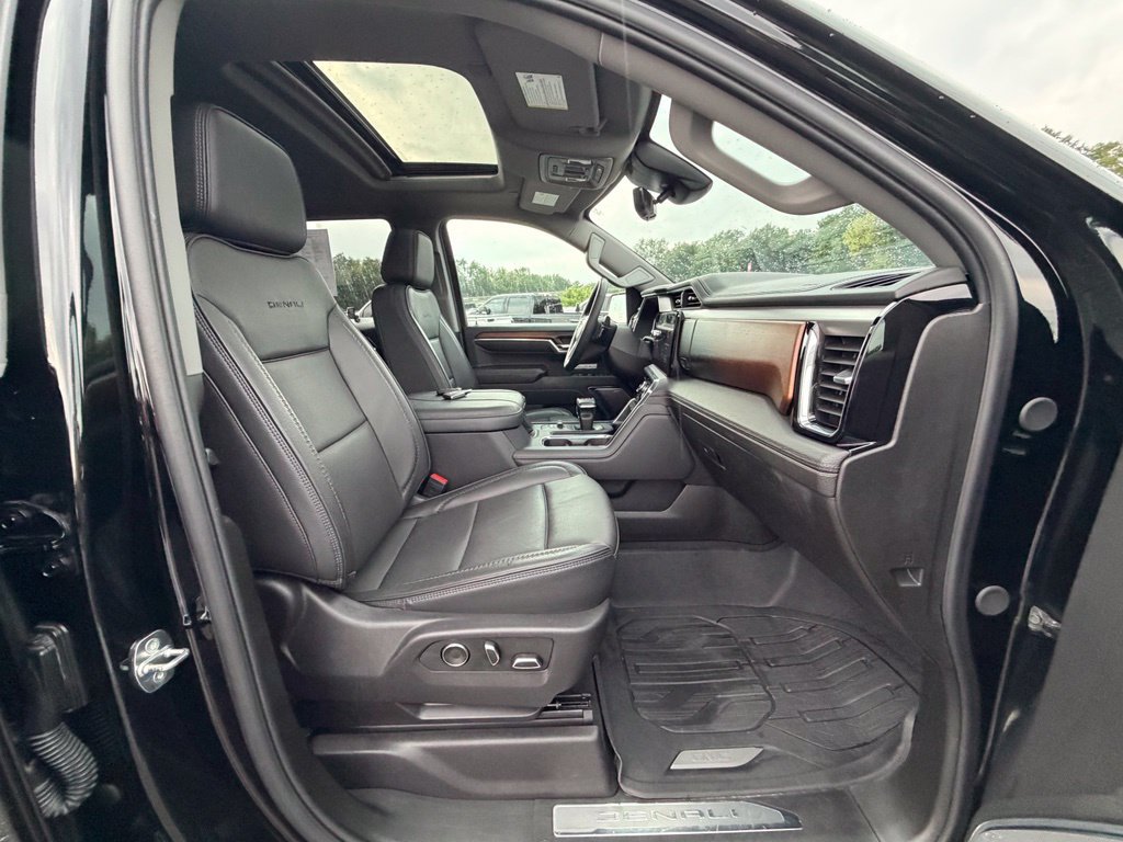 Used 2024 GMC Sierra 1500 Denali w/ Denali Reserve Package AWD/4WD image 25